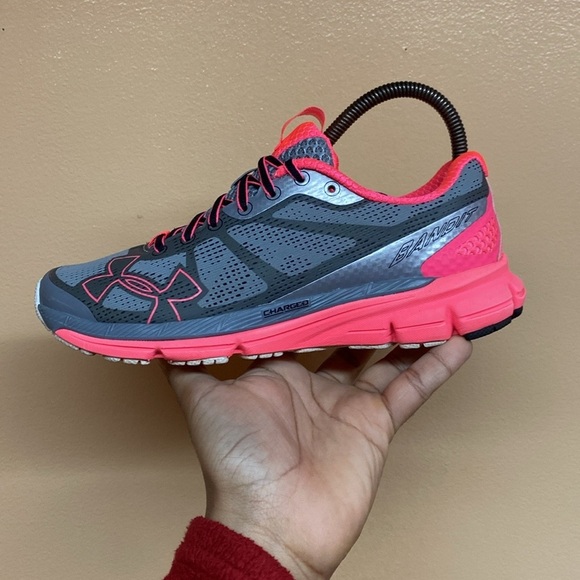 Under Armour Charged Bandit “Breast Cancer Awareness” - Picture 6 of 17